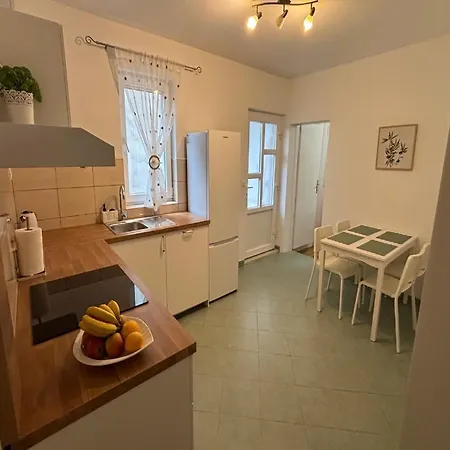 Vela - Classic One Bedroom