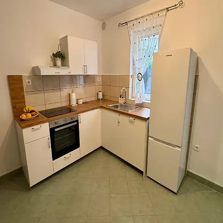 Vela - Classic One Bedroom * 马卡尔斯卡